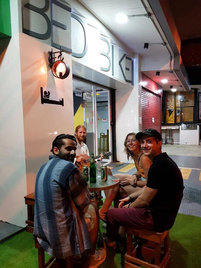 Bed Bike Hostel Chiang Mai Exteriör bild