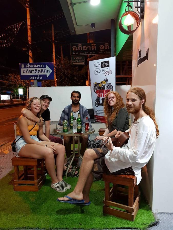 Bed Bike Hostel Chiang Mai Exteriör bild